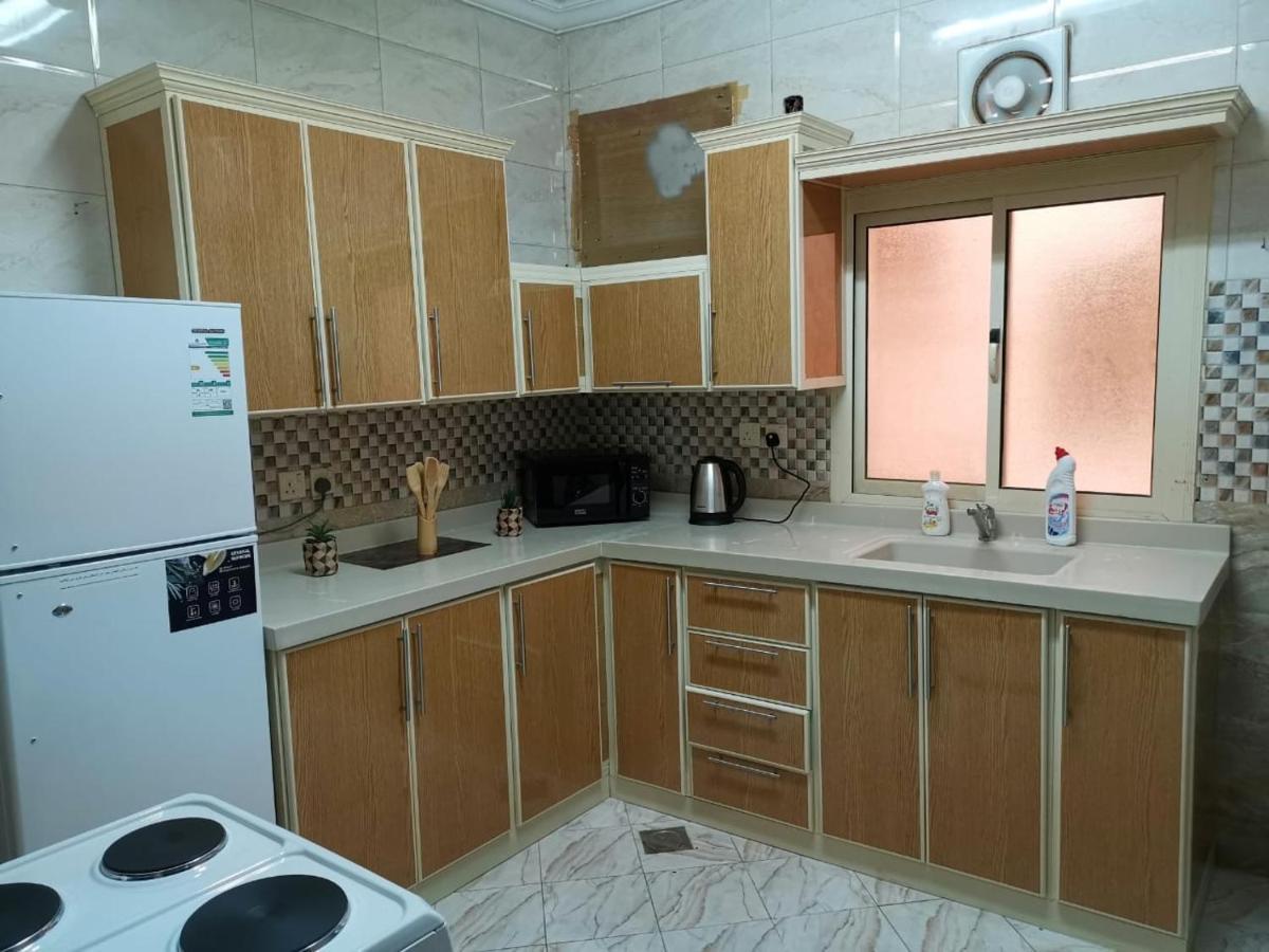 Al Shadi Apartments ヤンブー エクステリア 写真
